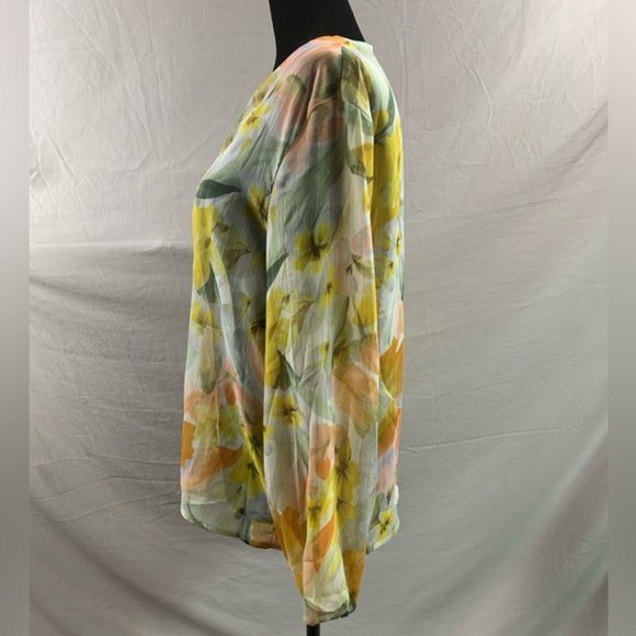 Gold Shimmer Floral Chiffon Blouse - Picture 8 of 9
